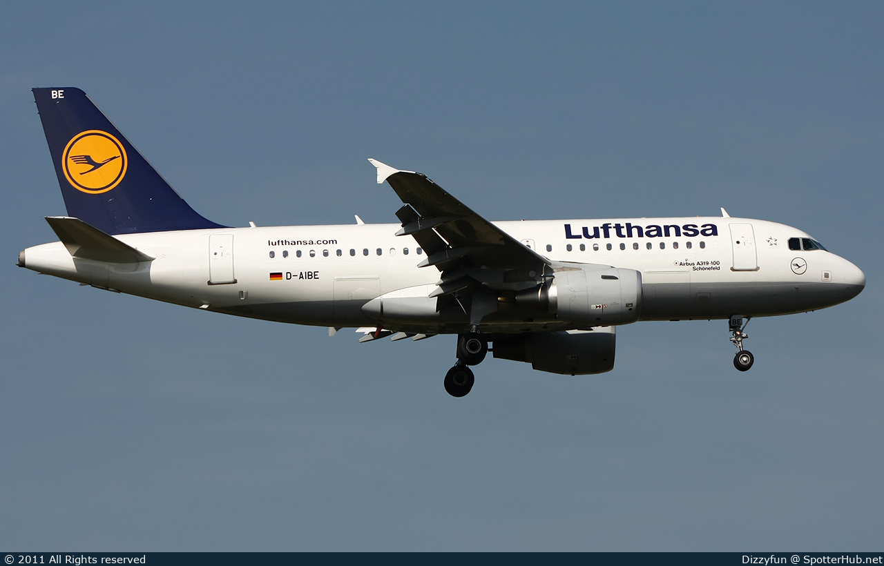 Photo of D-AIBE - Airbus A319-112 operated by Lufthansa