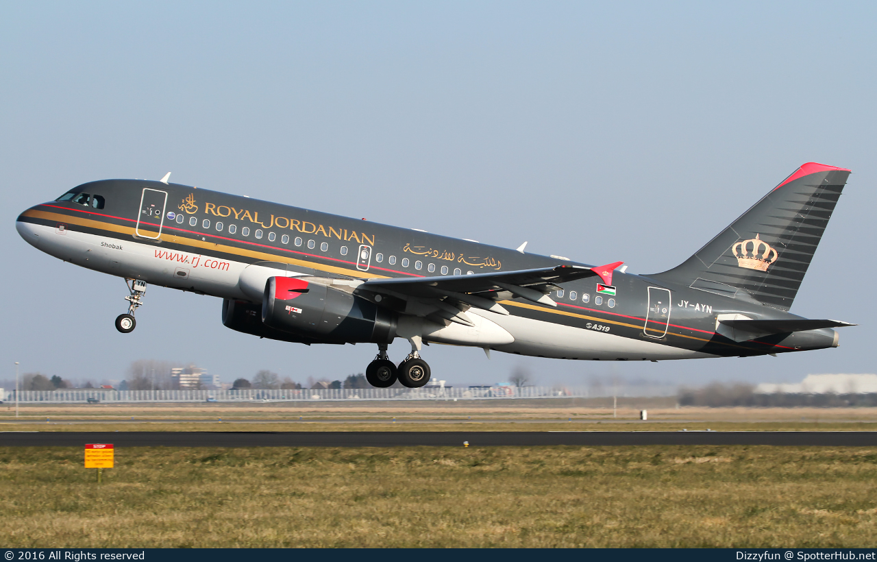 Photo of JY-AYN - Airbus A319-132 operated by Royal Jordanian Airlines
