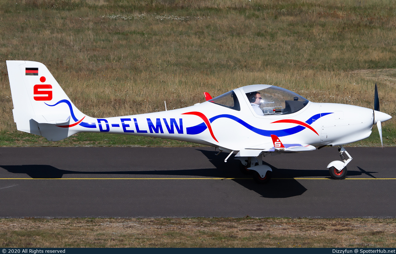 Photo of D-ELMW - Aquila A211 operated by Kurhessischer Verein für Luftfahrt