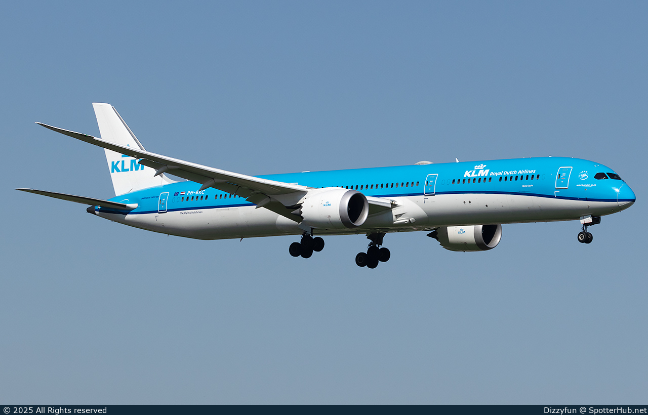 Photo of PH-BKC - Boeing 787-10 Dreamliner operated by KLM Royal Dutch Airlines