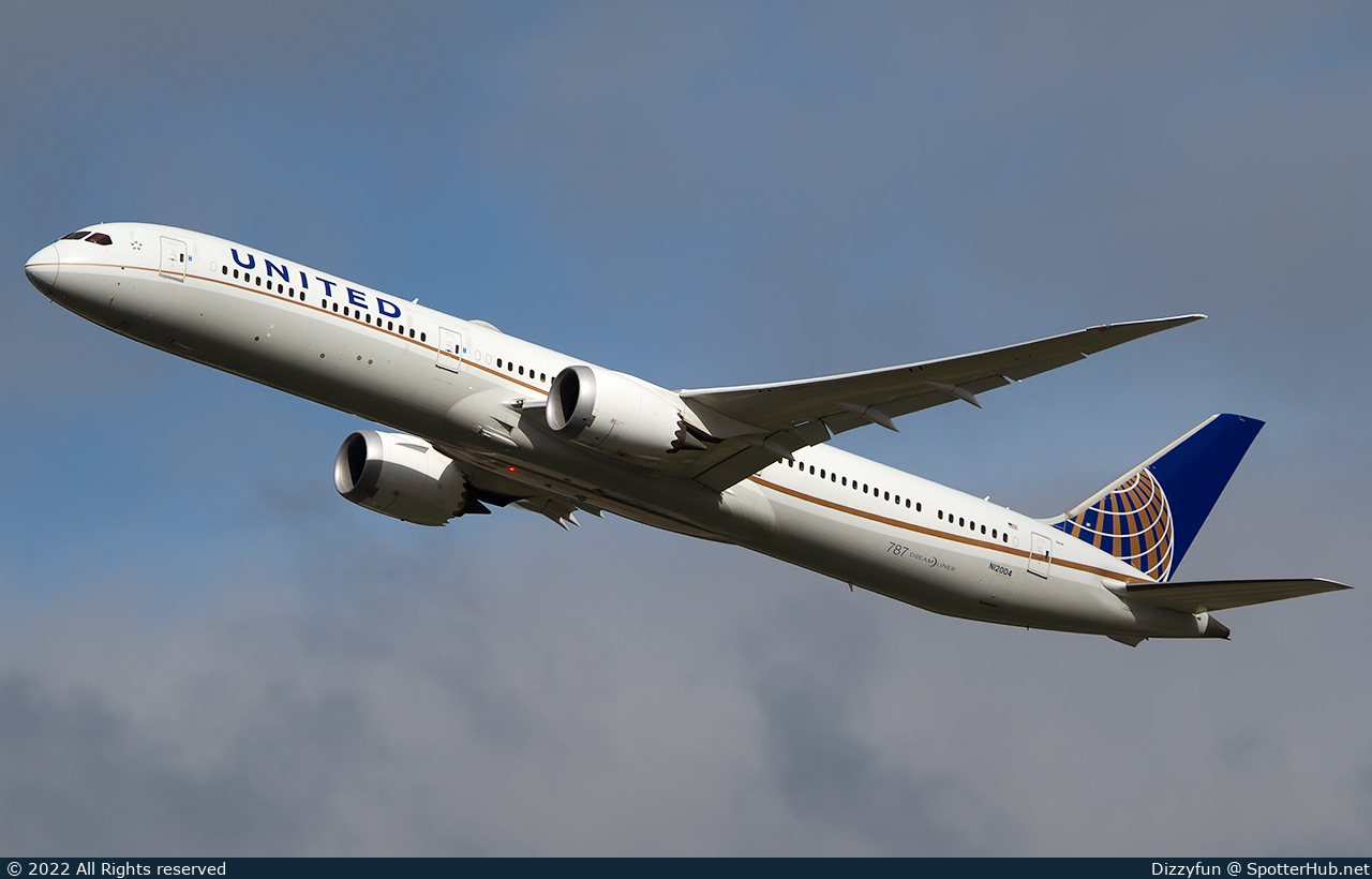 Photo of N12004 - Boeing 787-10 Dreamliner operated by United Airlines