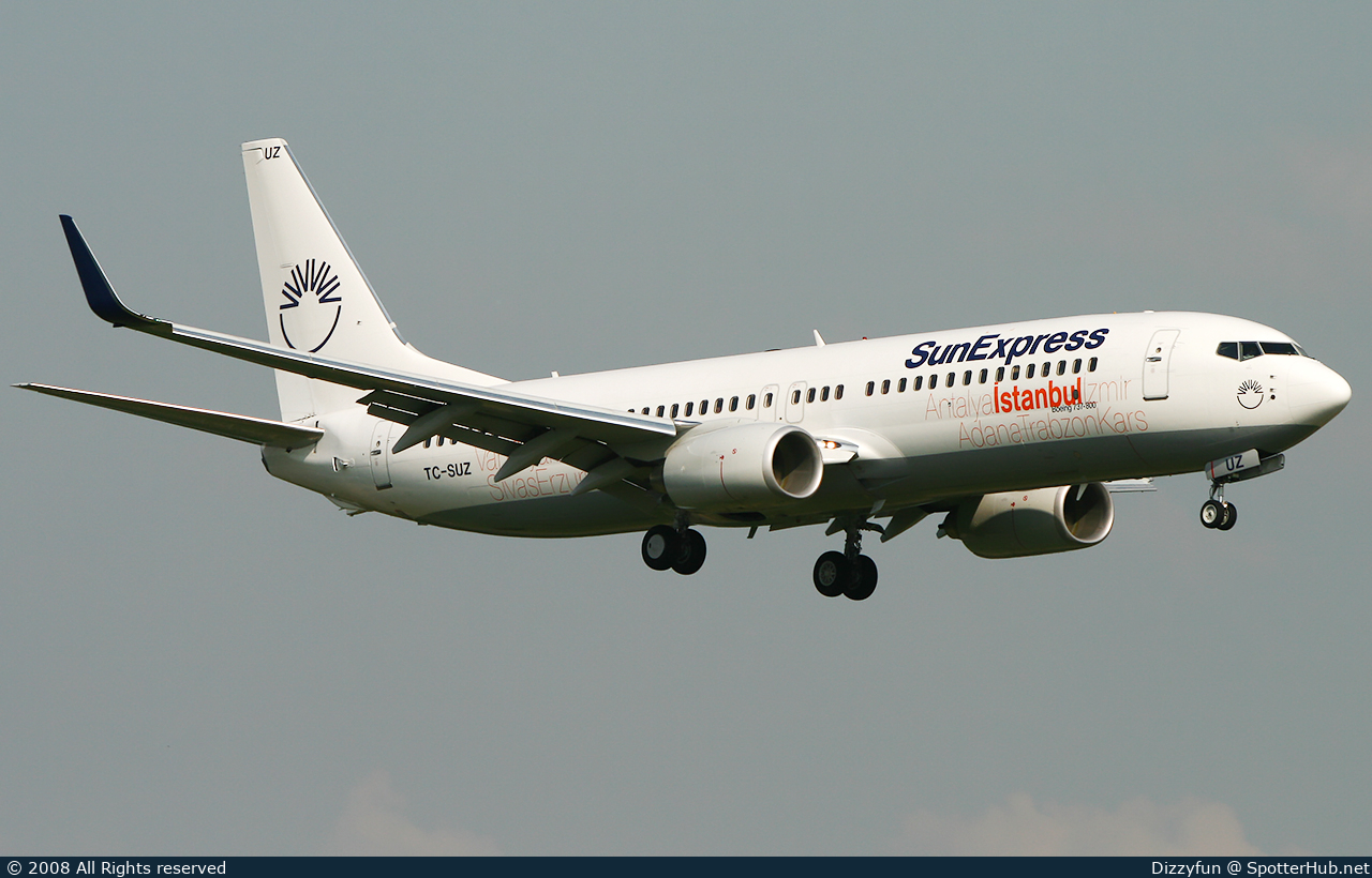 Photo of TC-SUZ - Boeing 737-8HX operated by SunExpress