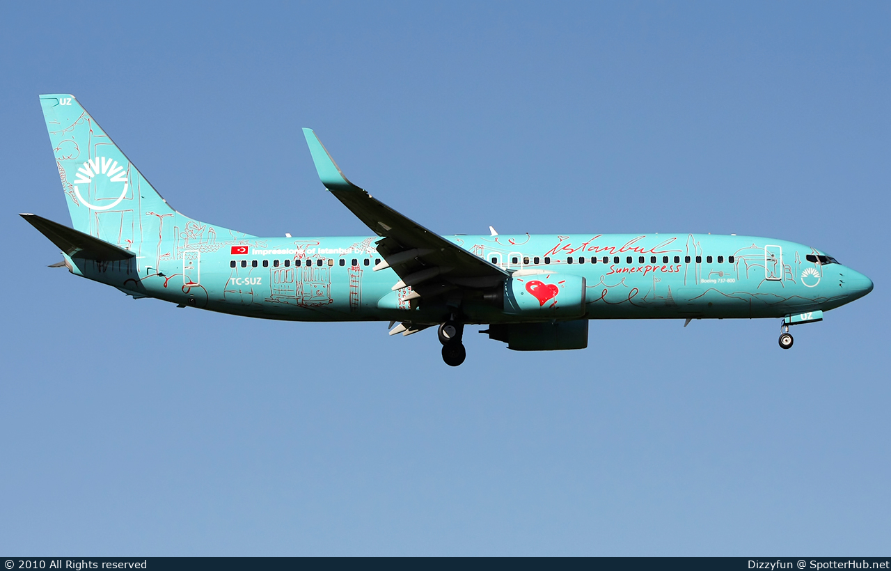 Photo of TC-SUZ - Boeing 737-8HX operated by SunExpress