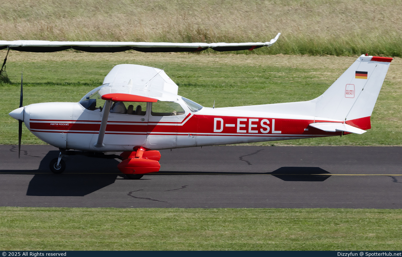 Photo of D-EESL - Reims-Cessna FR172J Reims Rocket operated by Private
