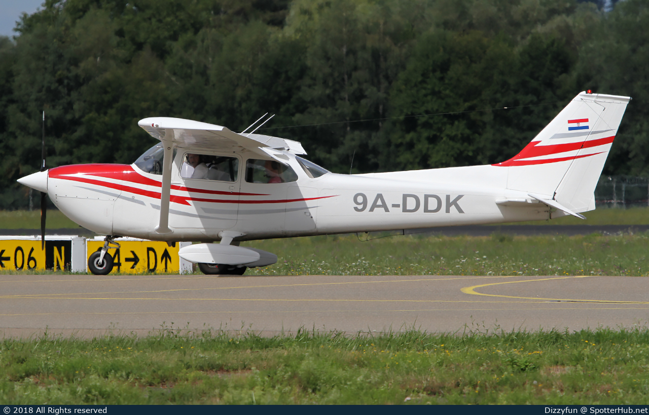Photo of 9A-DDK - Reims-Cessna FR172J Reims Rocket operated by Fliegerclub Weiße Möwe Wels