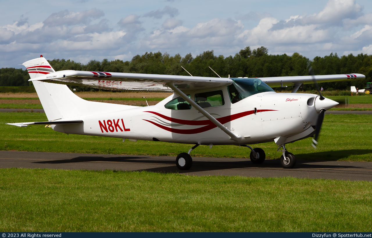Photo of N8KL - Cessna TR182 Turbo Skylane RG operated by Private