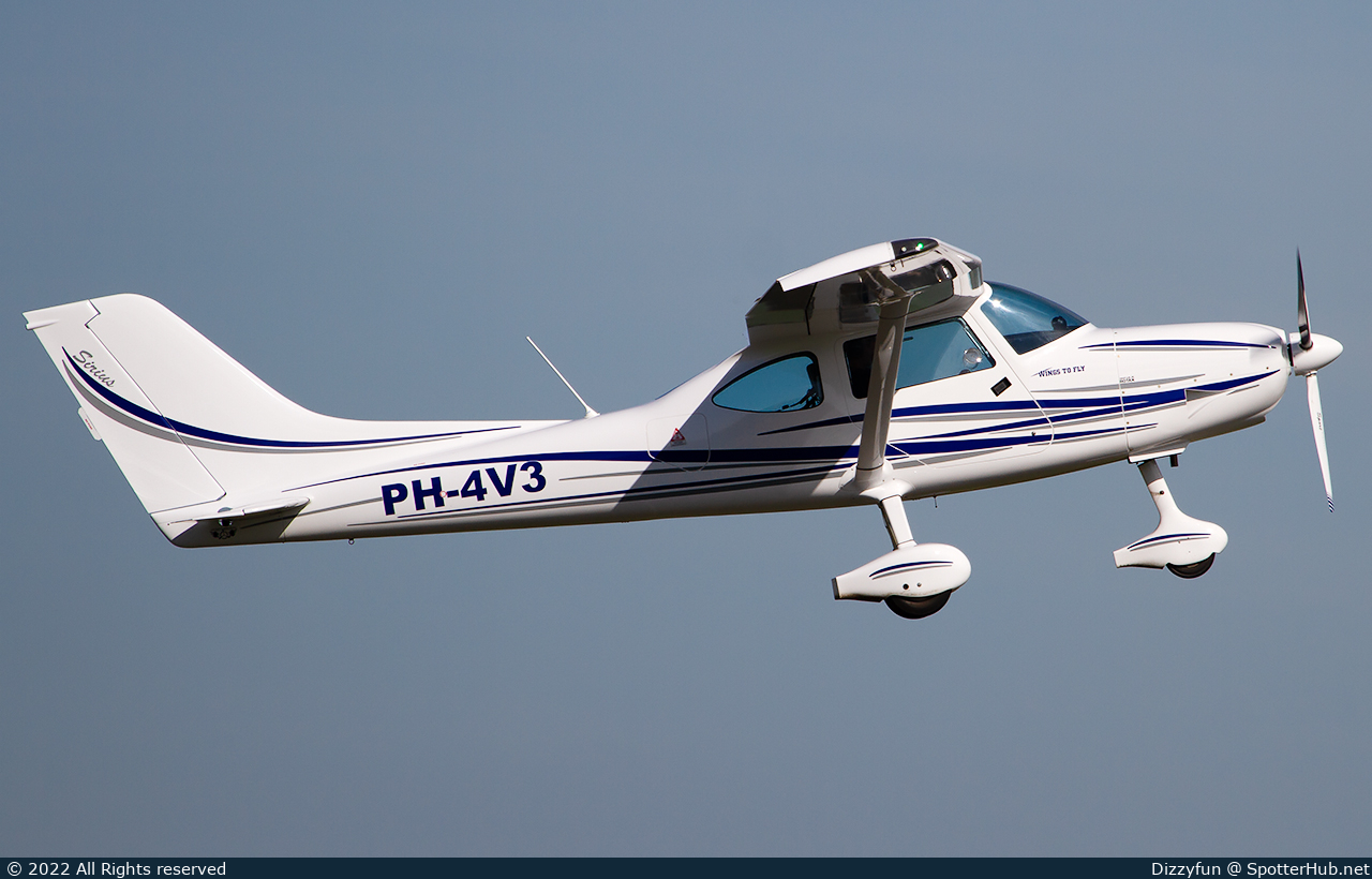 Photo of PH-4V3 - TL Ultralight TL-3000 Sirius operated by Wings to Fly