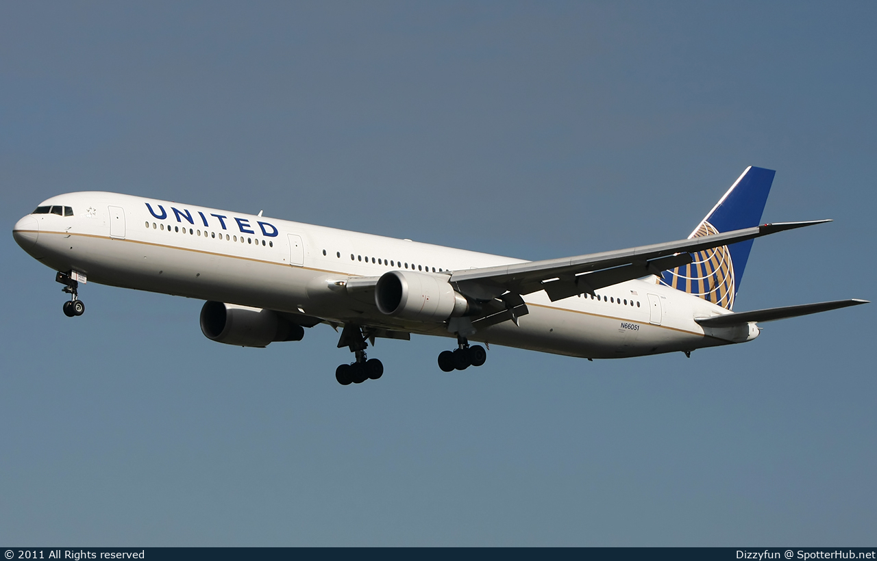 Photo of N66051 - Boeing 767-424(ER) operated by United Airlines