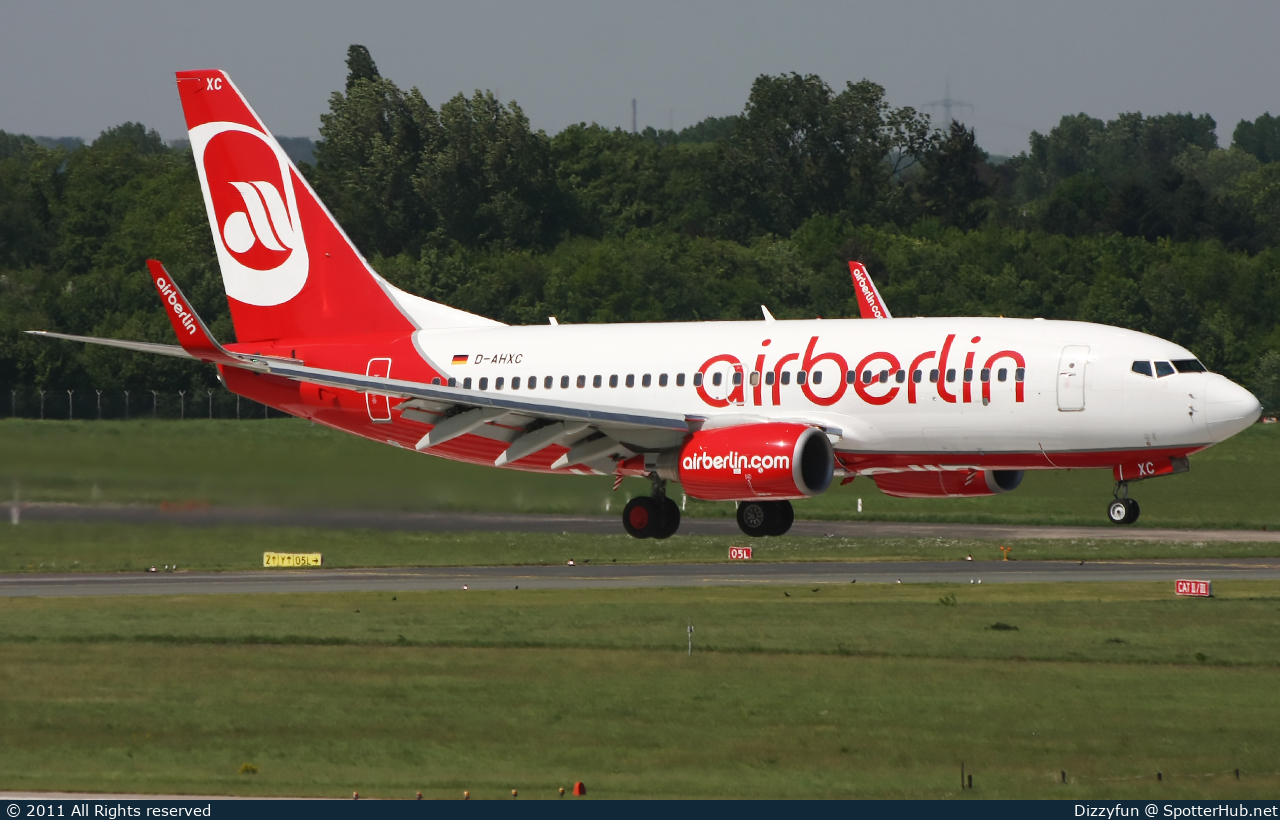 Photo of D-AHXC - Boeing 737-7K5 operated by Air Berlin (opb TUIfly)