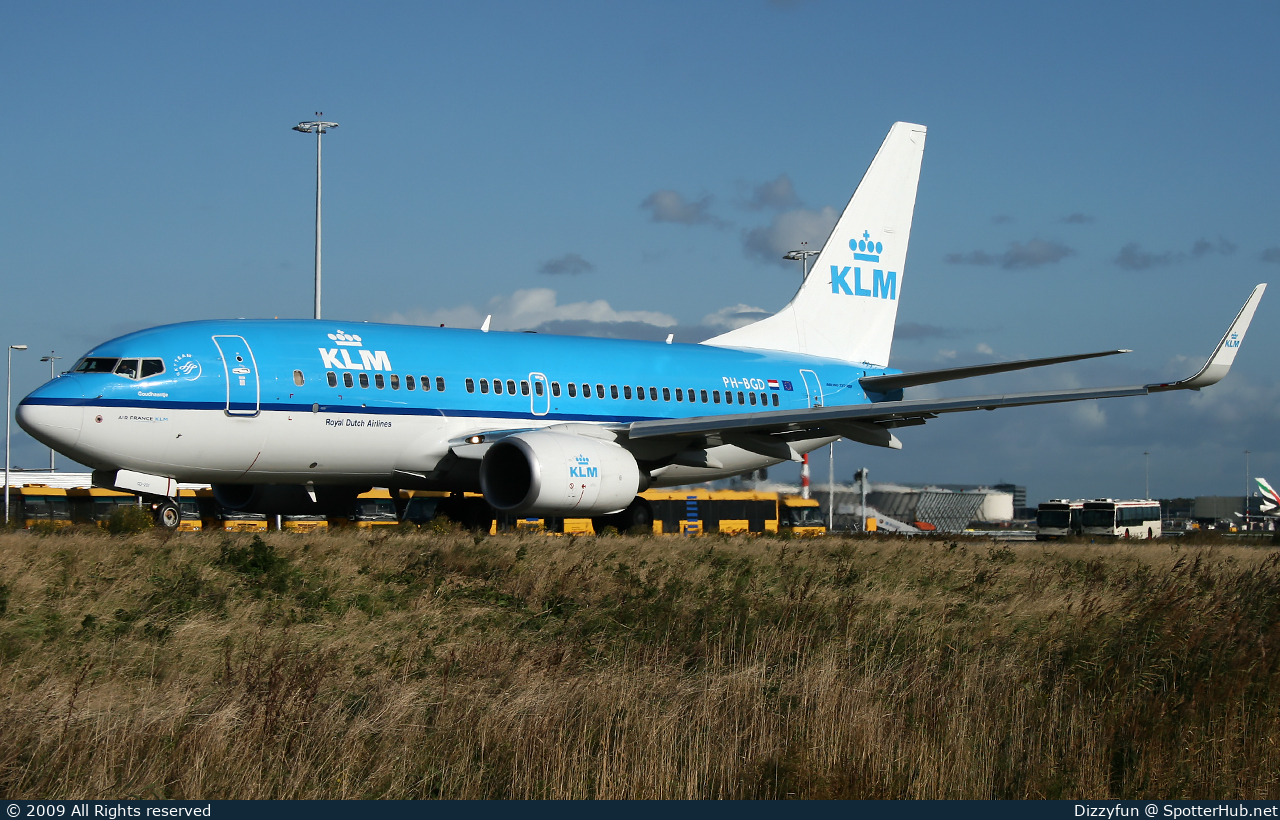 Photo of PH-BGD - Boeing 737-7K2 operated by KLM Royal Dutch Airlines