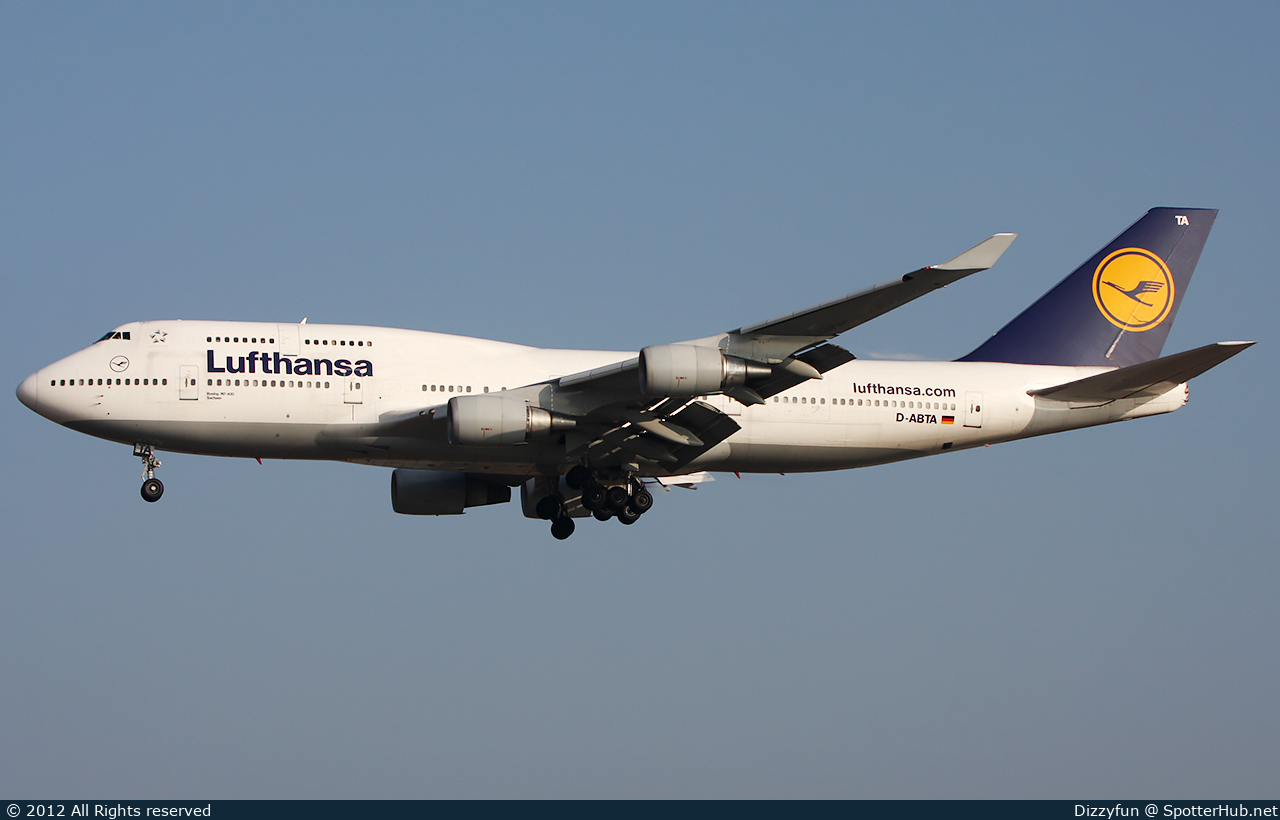 Photo of D-ABTA - Boeing 747-430(M) operated by Lufthansa