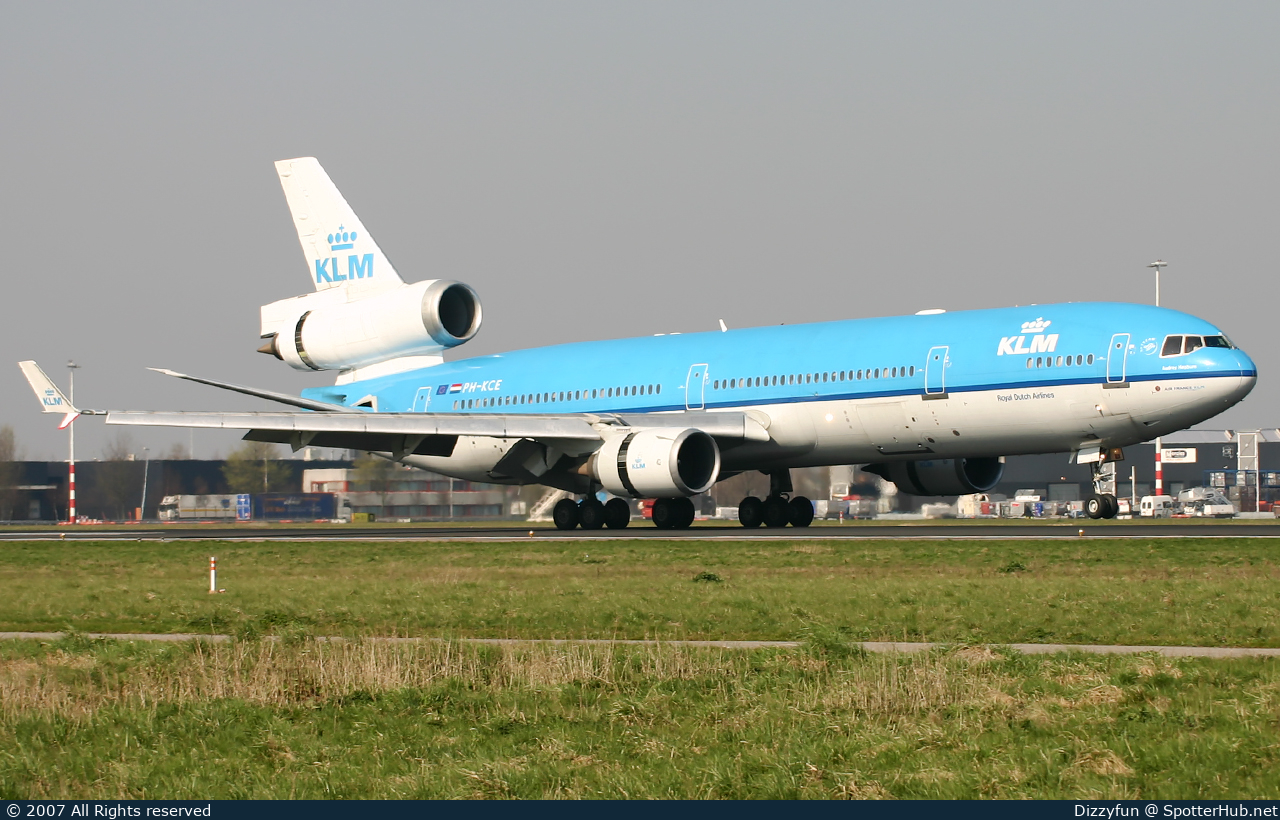 Photo of PH-KCE - McDonnell Douglas MD-11 operated by KLM Royal Dutch Airlines