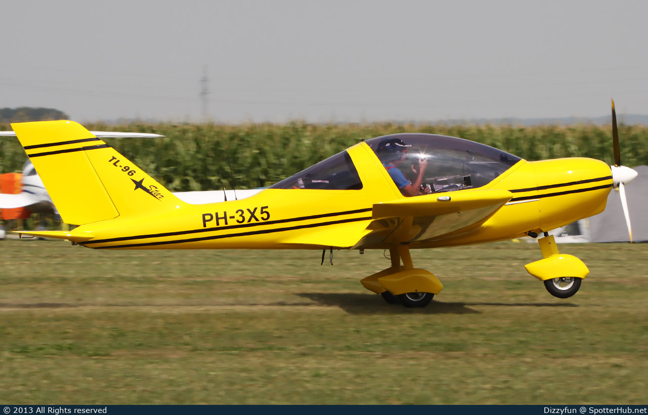 Photo of PH-3X5 - TL Ultralight TL-96 Star operated by Private