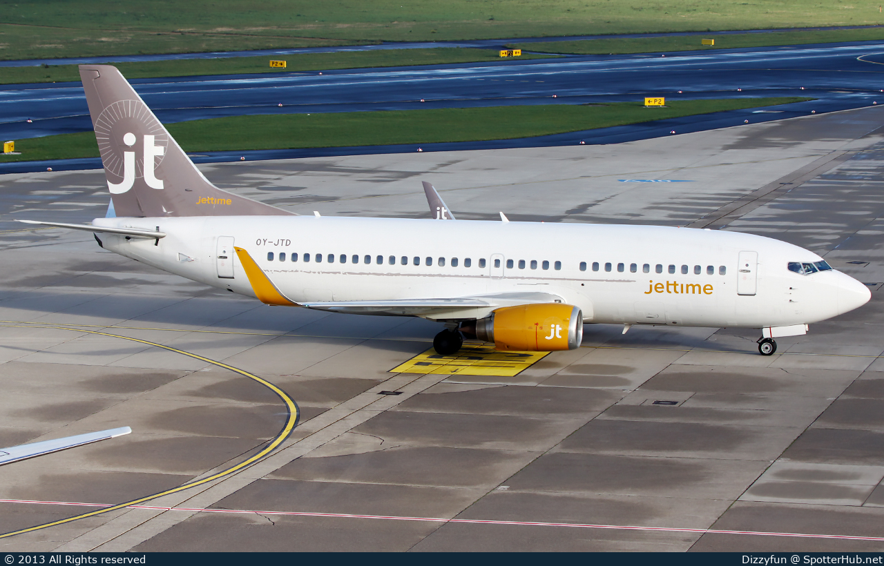 Photo of OY-JTD - Boeing 737-3Y0 operated by Jettime