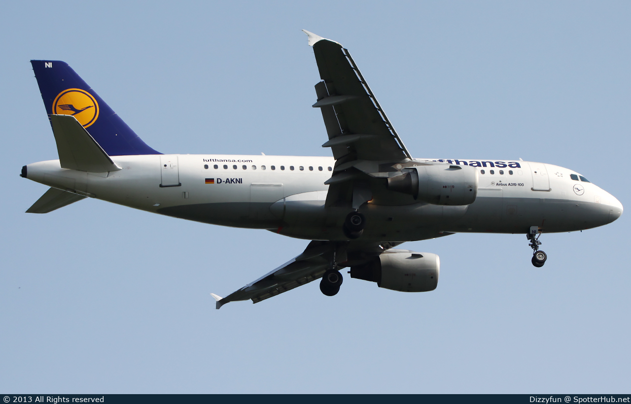 Photo of D-AKNI - Airbus A319-112 operated by Lufthansa