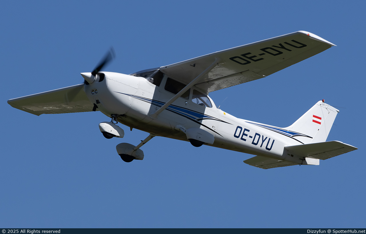 Photo of OE-DYU - Reims-Cessna F172N Skyhawk operated by Flugsportverein FSV2000 Stockerau