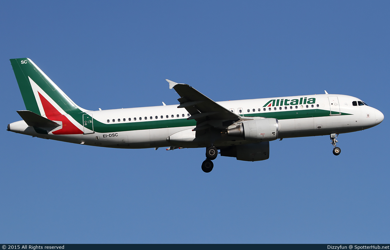 Photo of EI-DSC - Airbus A320-216 operated by Alitalia