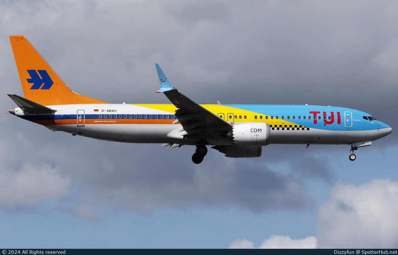 Photo of D-AMAH - Boeing 737 MAX 8 operated by TUIfly