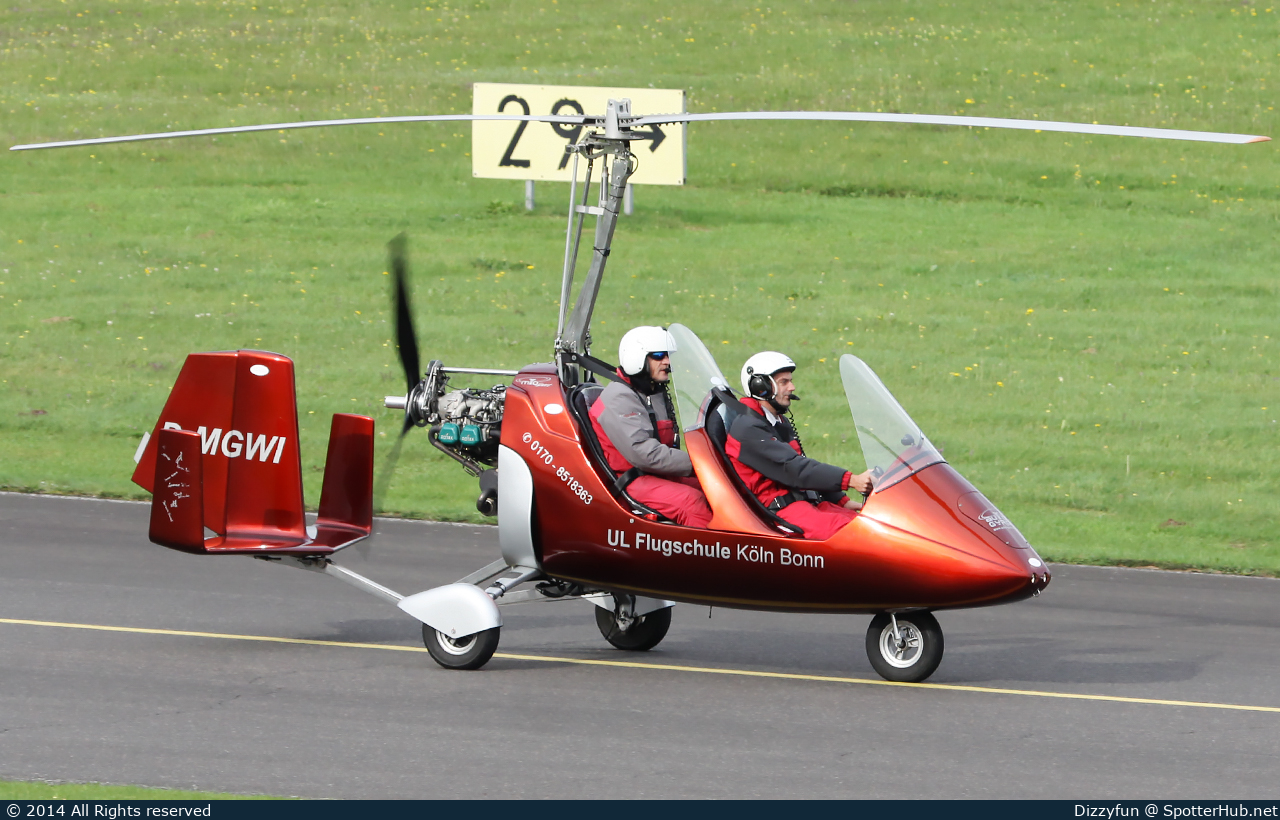 Photo of D-MGWI - AutoGyro MT-03 operated by UL Flugschule Köln Bonn