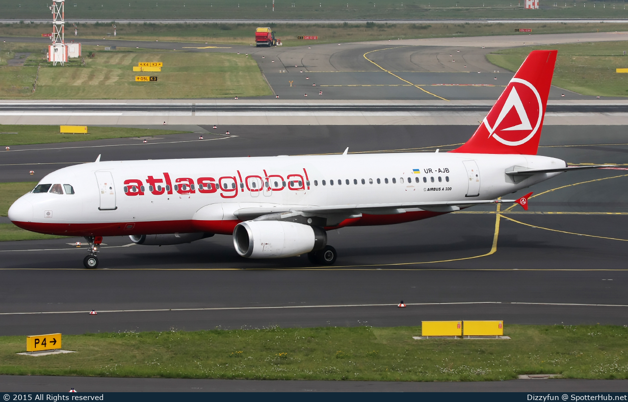 Photo of UR-AJB - Airbus A320-233 operated by AtlasGlobal Ukraine