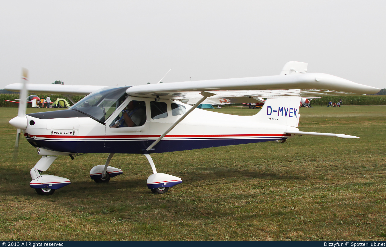 Photo of D-MVEK - Tecnam P92 Echo Super operated by Private