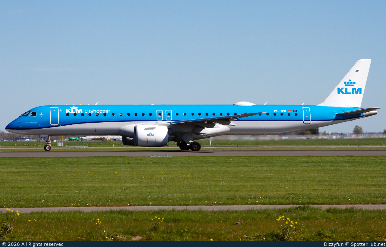 Photo of PH-NXL - Embraer ERJ-195-E2 operated by KLM Cityhopper