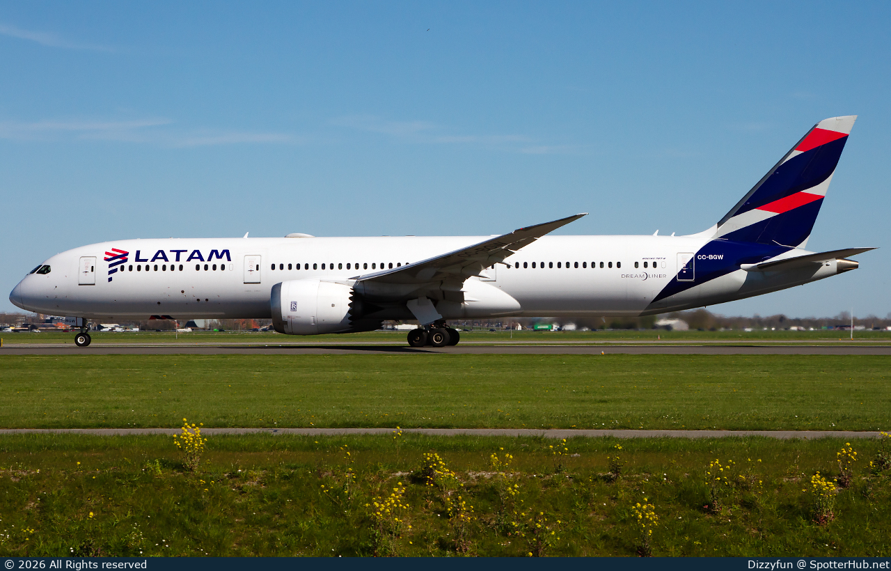 Photo of CC-BGW - Boeing 787-9 Dreamliner operated by LATAM Airlines