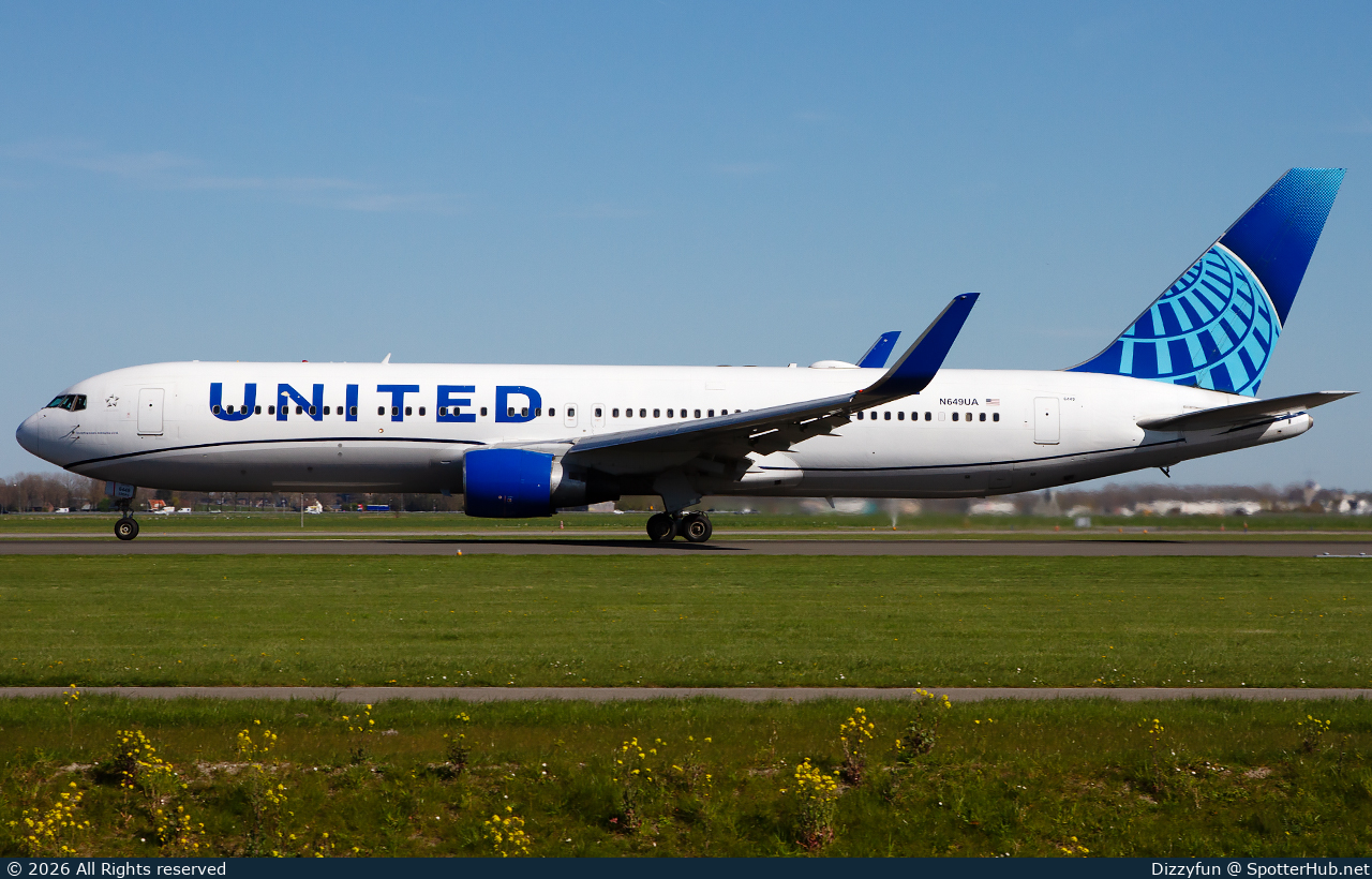 Photo of N649UA - Boeing 767-322(ER) operated by United Airlines