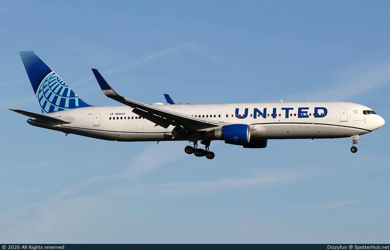 Photo of N656UA - Boeing 767-322(ER) operated by United Airlines