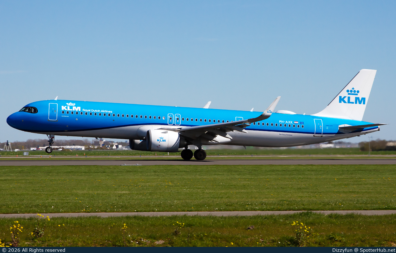 Photo of PH-AXK - Airbus A321-252NX operated by KLM Royal Dutch Airlines