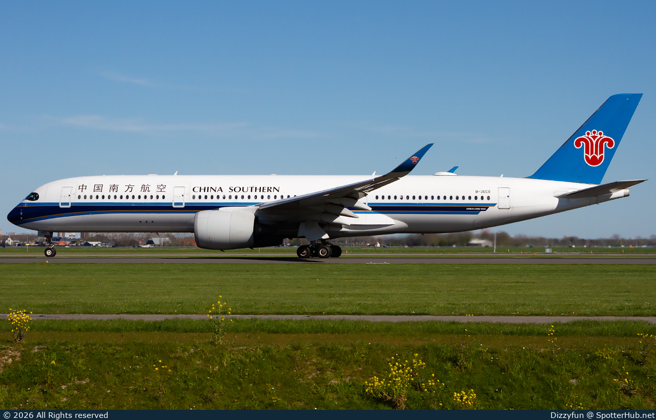 Photo of B-30C0 - Airbus A350-941 operated by China Southern Airlines