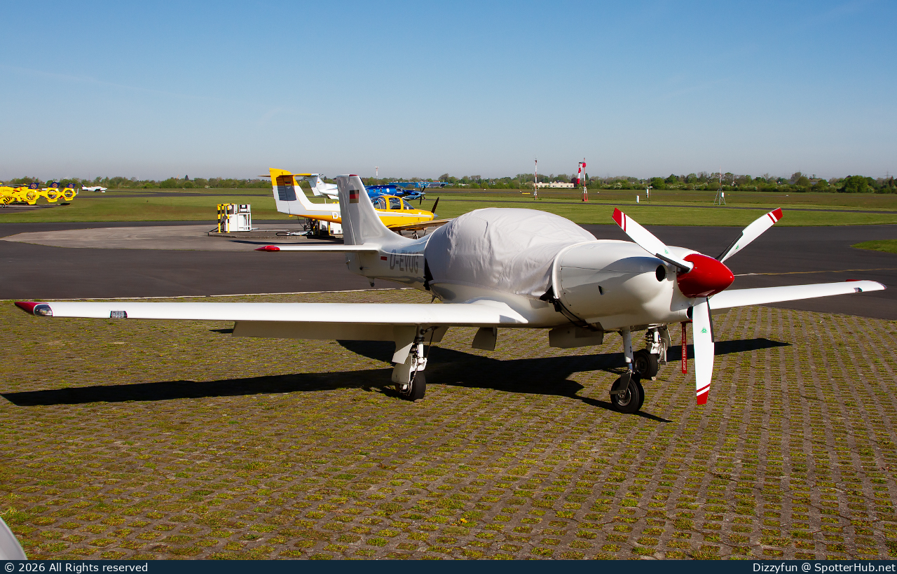 Photo of D-EVUG - Lancair 360 operated by Private
