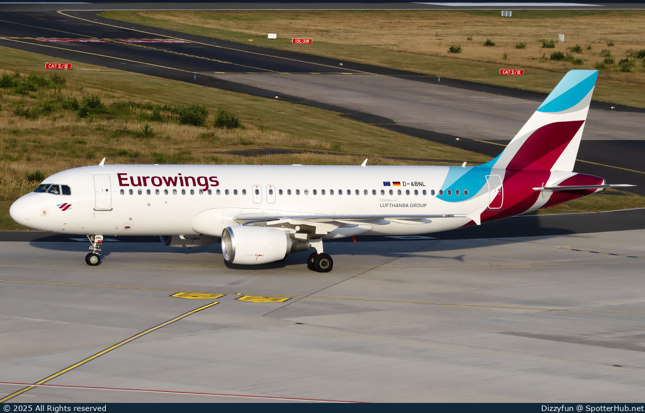 Photo of D-ABNL - Airbus A320-214 operated by Eurowings