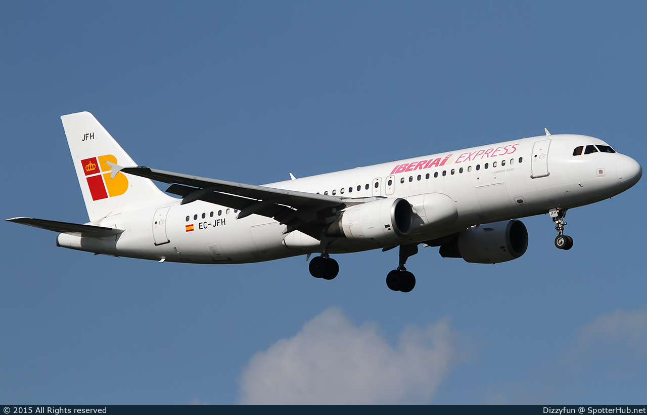 Photo of EC-JFH - Airbus A320-214 operated by Iberia Express