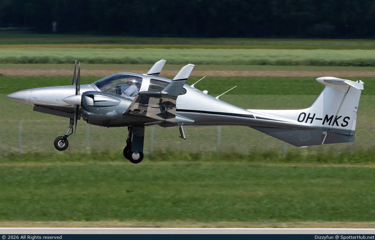 Photo of OH-MKS - Diamond DA42 NG Twin Star operated by Aeropole