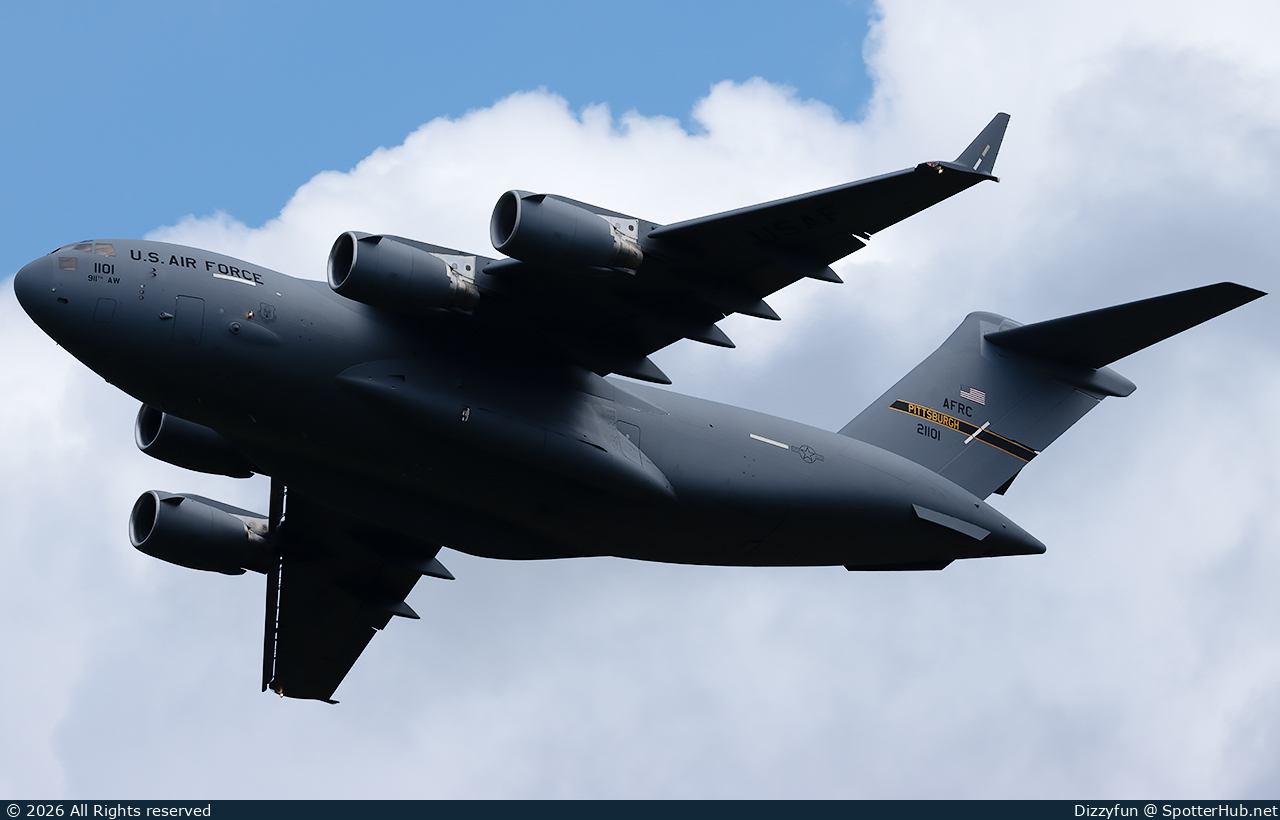 Photo of 02-1101 - Boeing C-17A Globemaster III operated by US Air Force