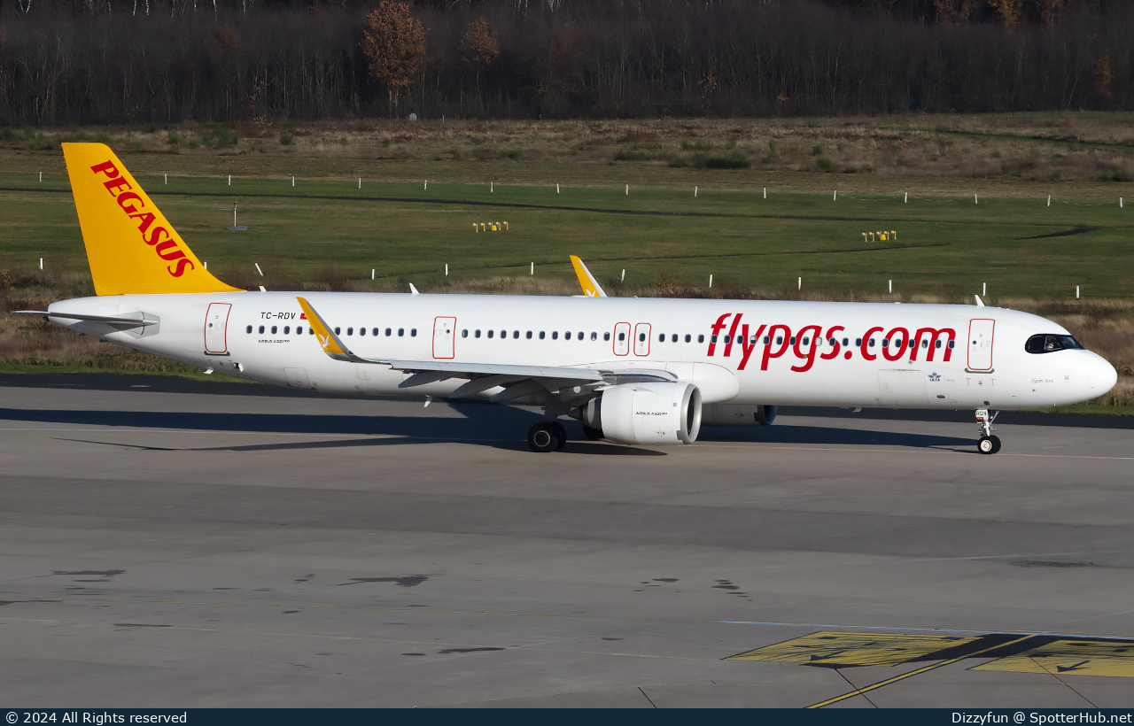 Photo of TC-RDV - Airbus A321-251NX operated by Pegasus Airlines