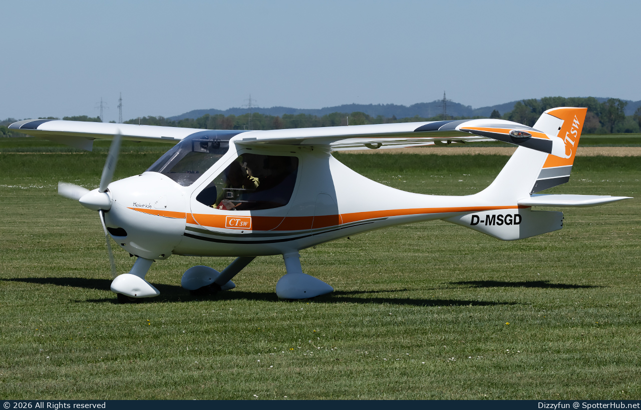 Photo of D-MSGD - Flight Design CTsw operated by Segelfliegergruppe Tannheim