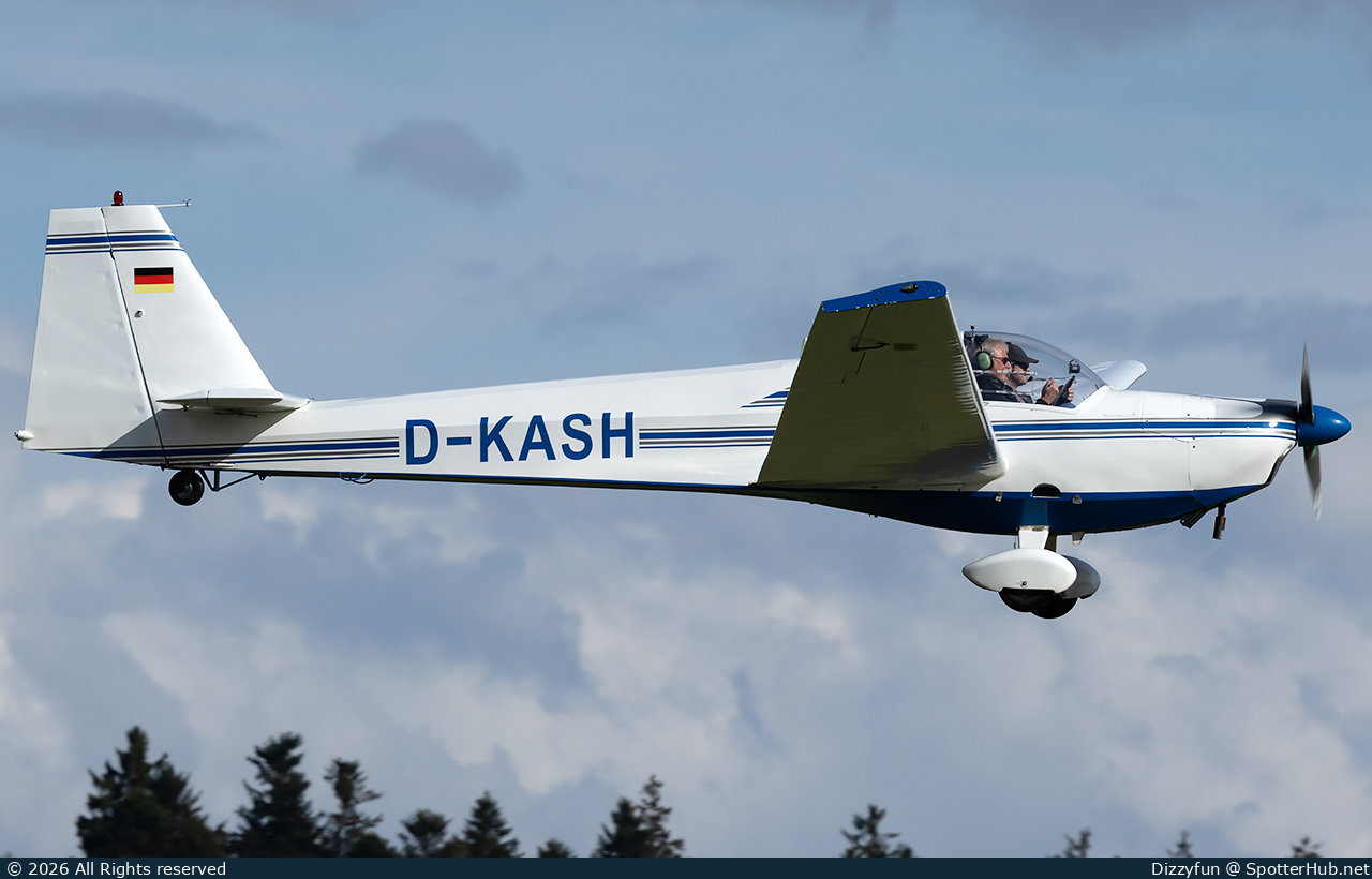 Photo of D-KASH - Scheibe SF 25C Rotax-Falke operated by Flugschule Michael Bergmann