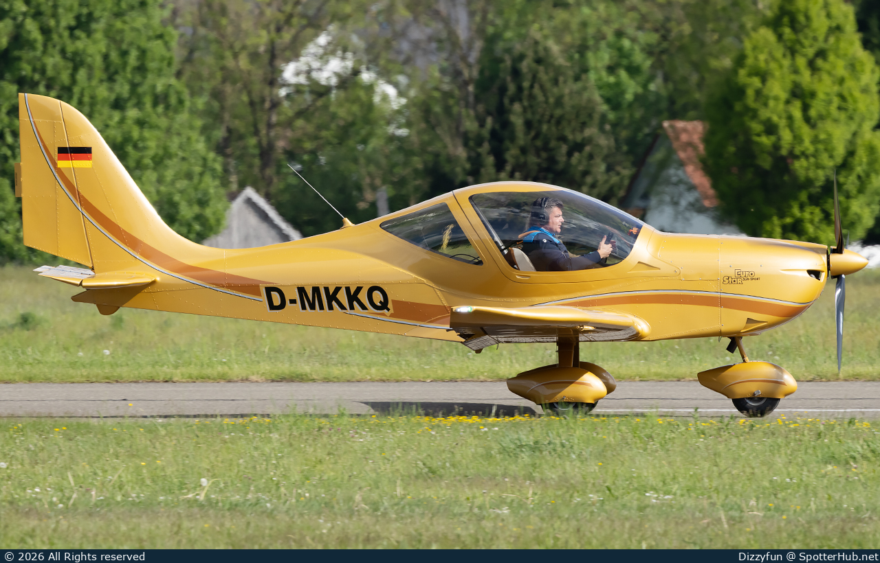 Photo of D-MKKQ - Evektor EuroStar SLW operated by Flugschule RUWE AERO
