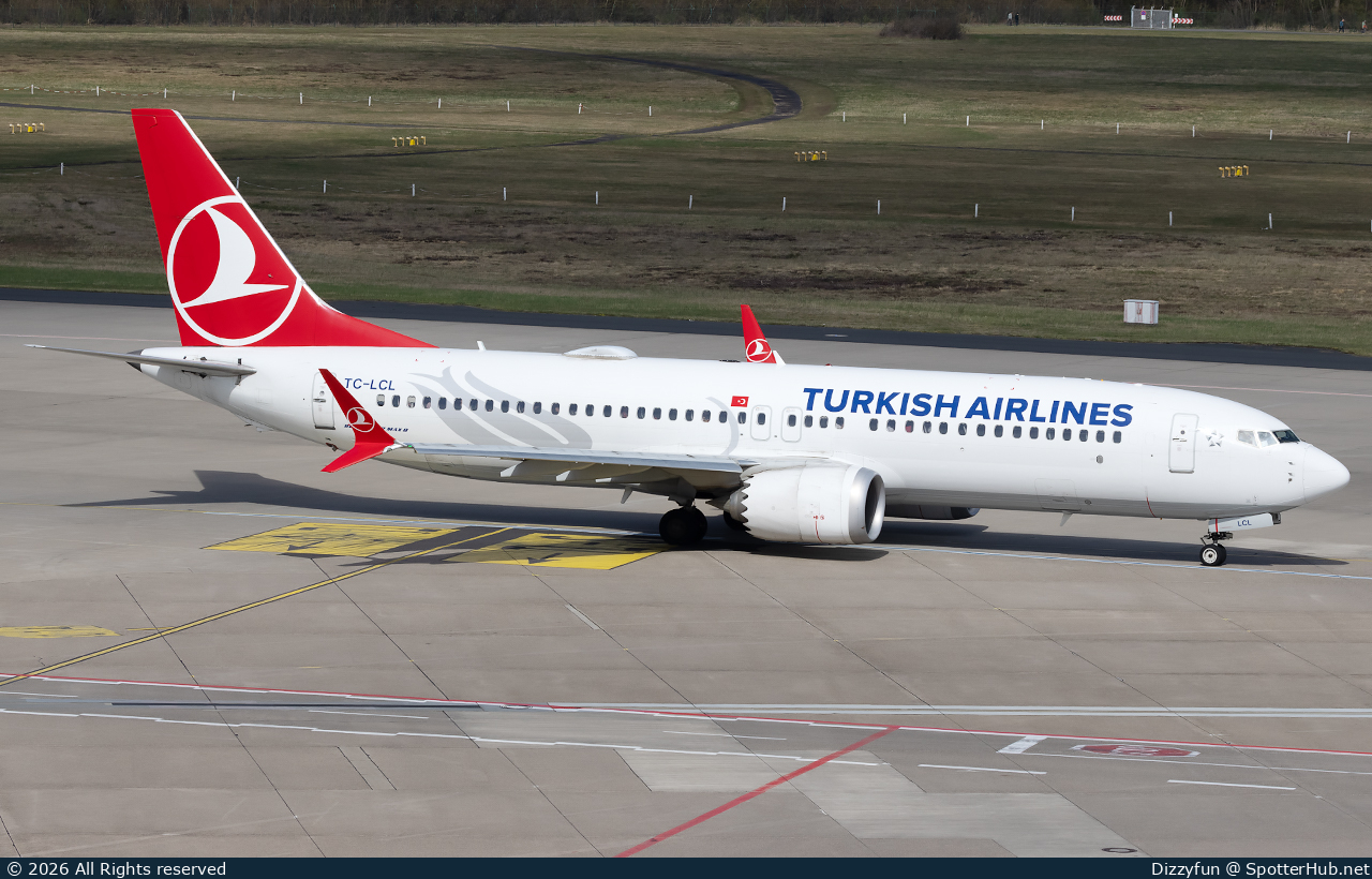 Photo of TC-LCL - Boeing 737 MAX 8 operated by Turkish Airlines