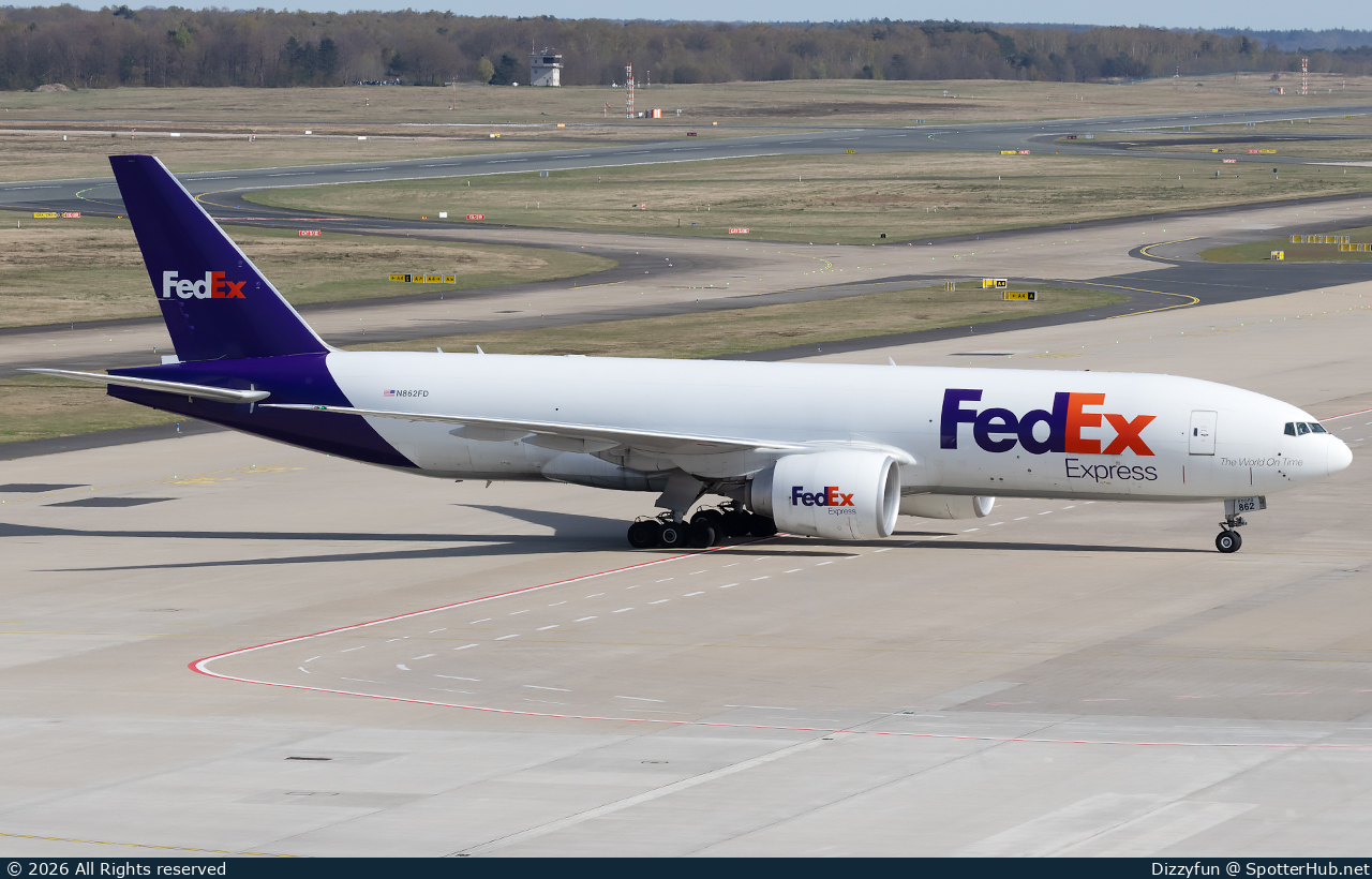 Photo of N862FD - Boeing 777-FS2 operated by FedEx