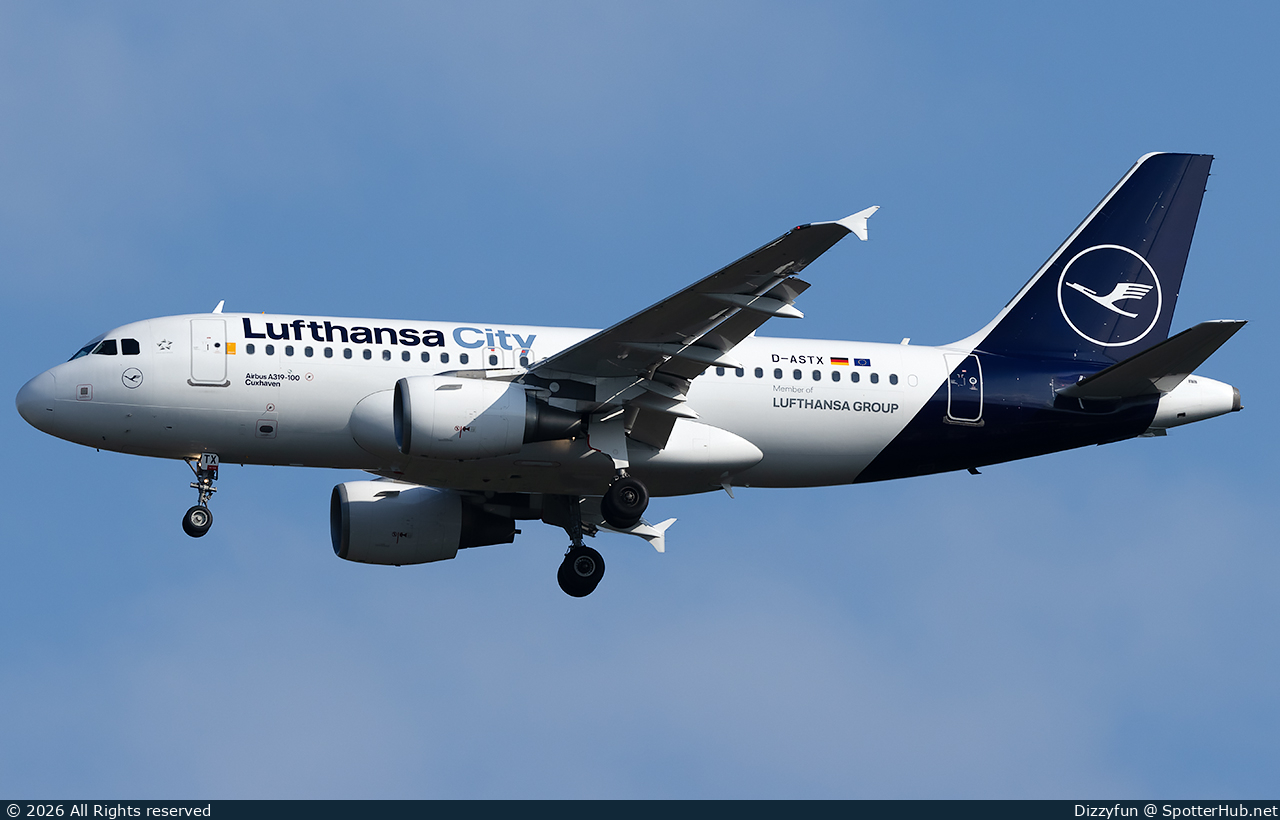 Photo of D-ASTX - Airbus A319-112 operated by Lufthansa City Airlines