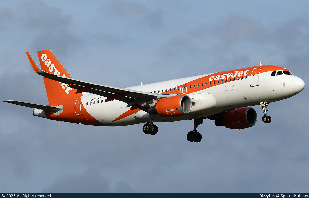 Photo of G-EZWZ - Airbus A320-214 operated by easyJet