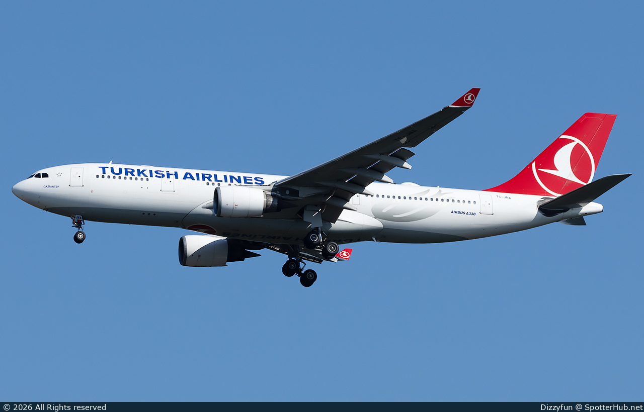 Photo of TC-JNA - Airbus A330-203 operated by Turkish Airlines