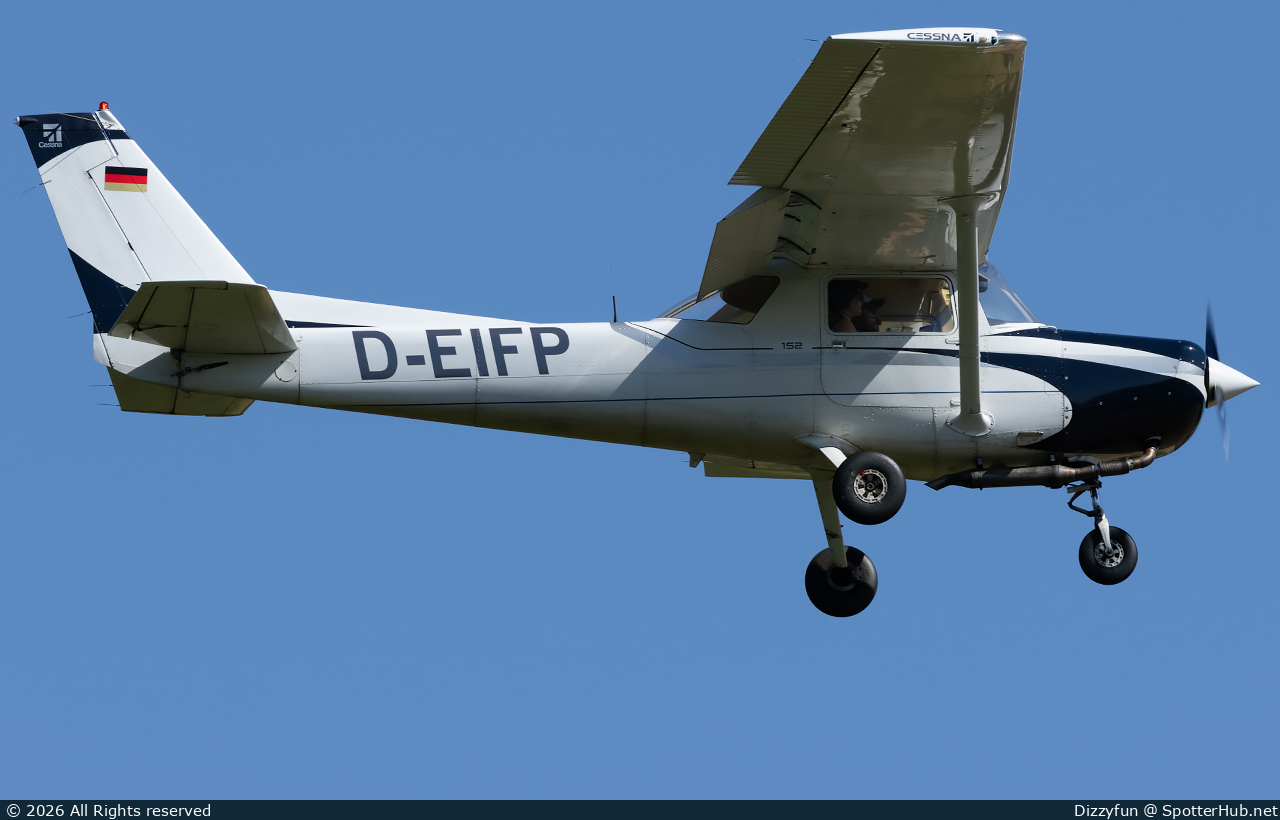 Photo of D-EIFP - Reims-Cessna F152 operated by Hanseatischer Fliegerclub Frankfurt