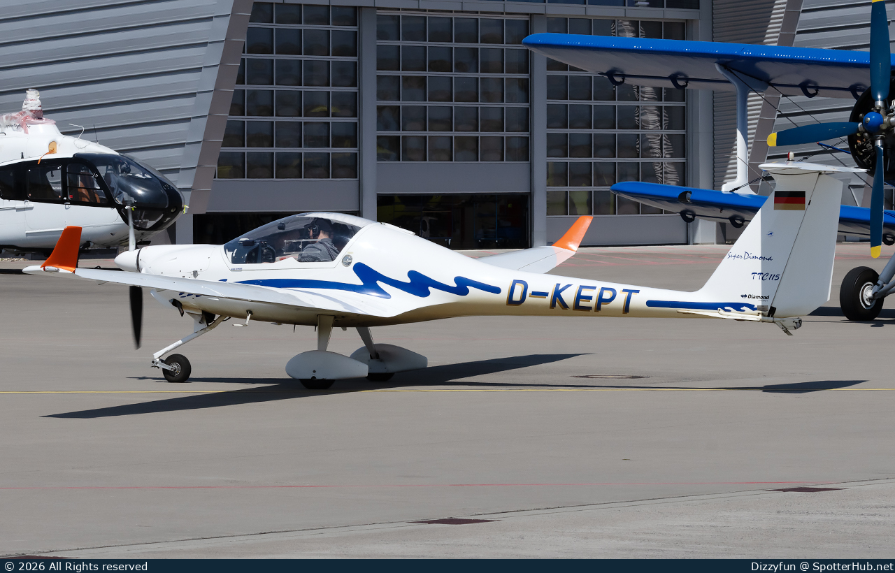 Photo of D-KEPT - Diamond HK36TTC Super Dimona operated by Aero-Club Koblenz