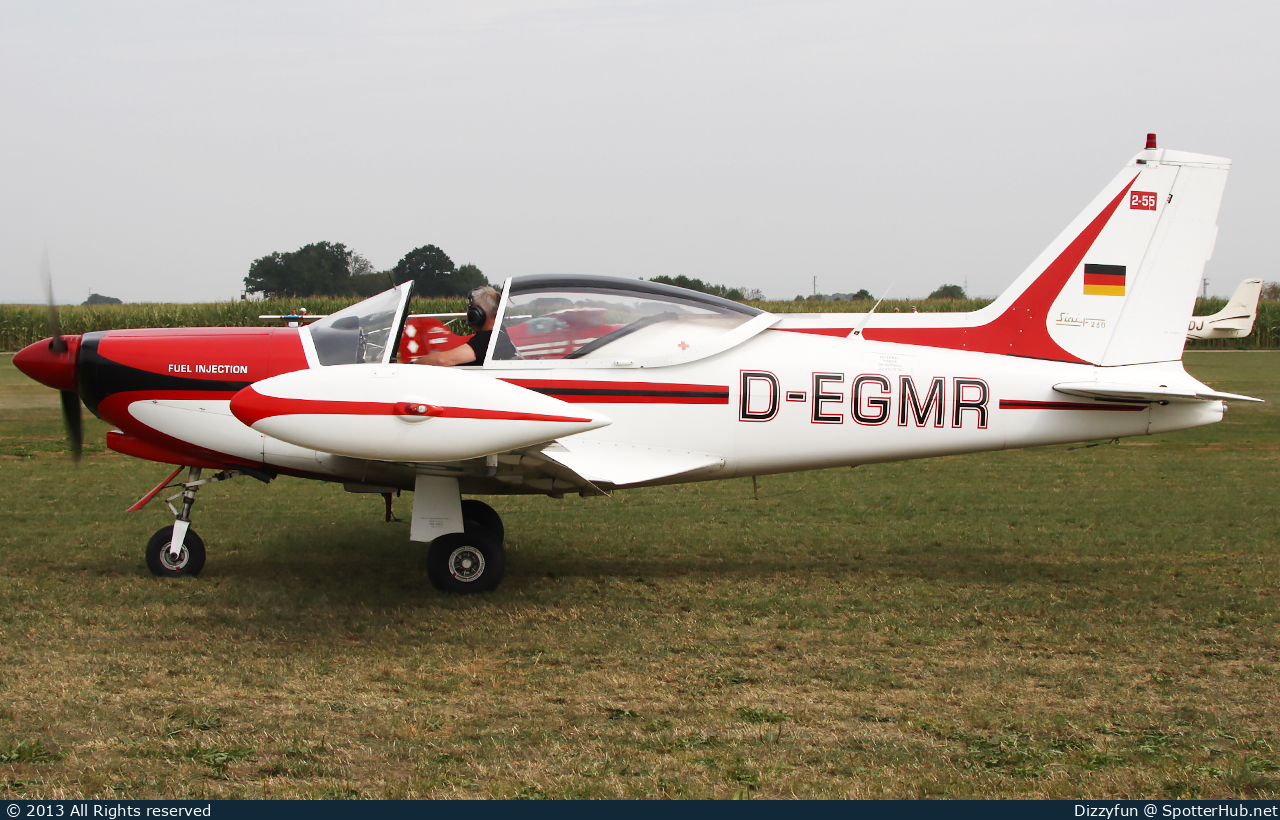 Photo of D-EGMR - SIAI-Marchetti SF.260 operated by Private