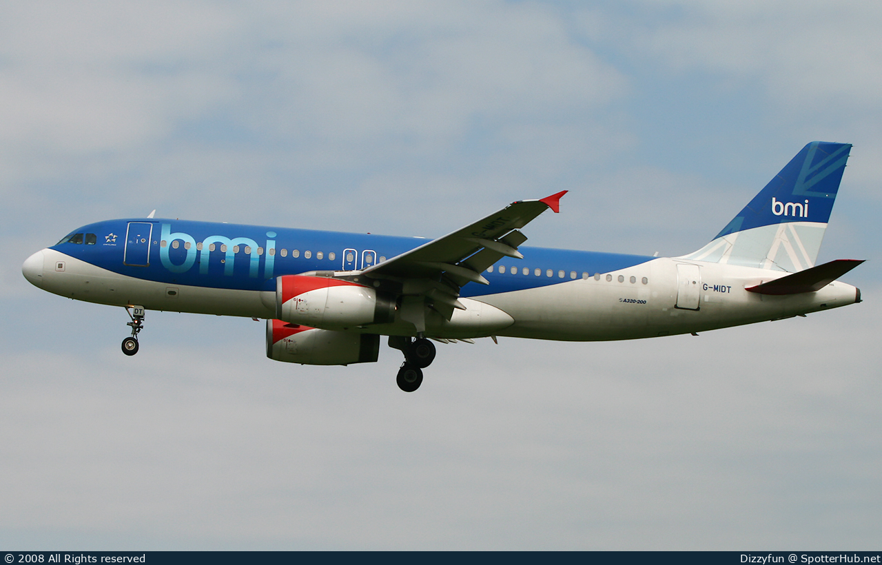 Photo of G-MIDT - Airbus A320-232 operated by bmi British Midland