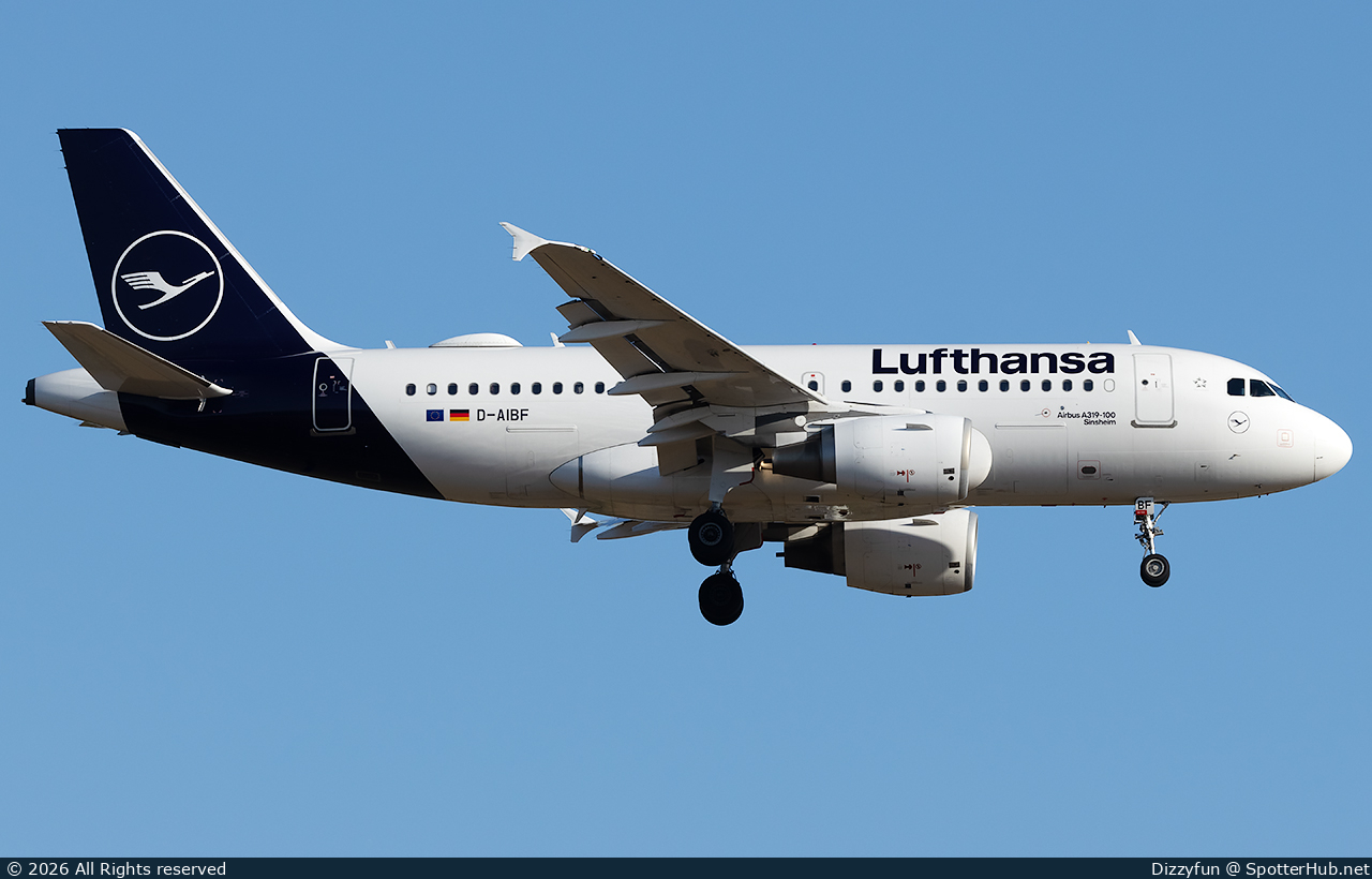 Photo of D-AIBF - Airbus A319-112 operated by Lufthansa